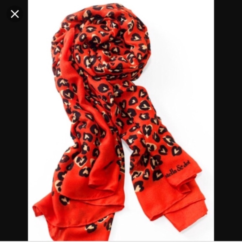 Stella & Dot Scarf - Wild Hearts